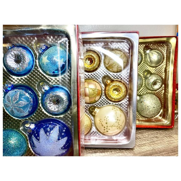 Large Sets 15 Glass Christmas Ornaments Home For The Holidays in Gold Siver Blue - Picture 1 of 11